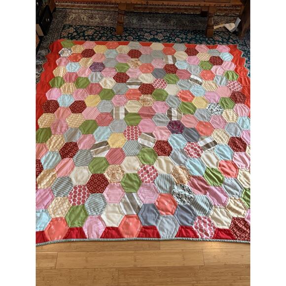 Hexagon Patchwork Quilt 88x86 Cotton Fabric Cutter Craft Sewing Project - Picture 2 of 13